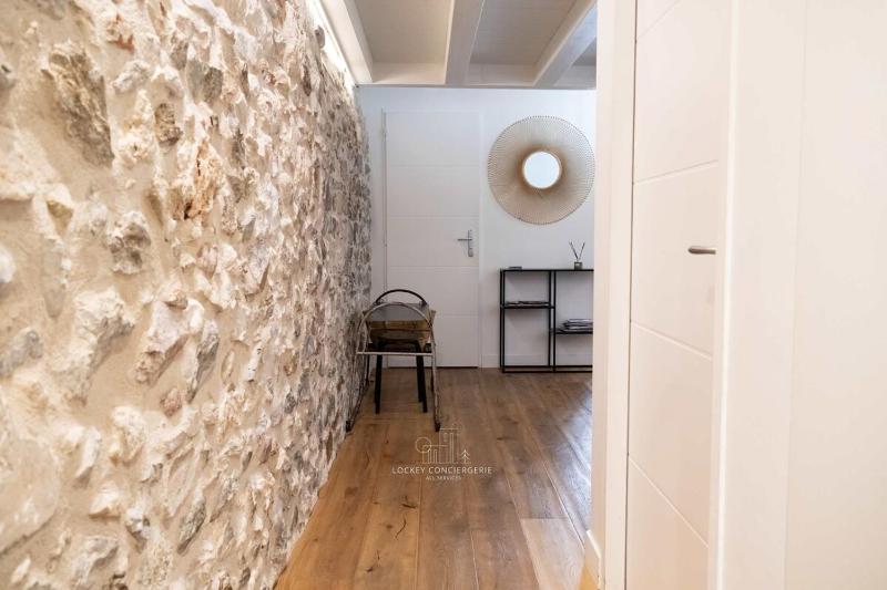 Grand appartement - coeur de ville - Vieux Port - image 7