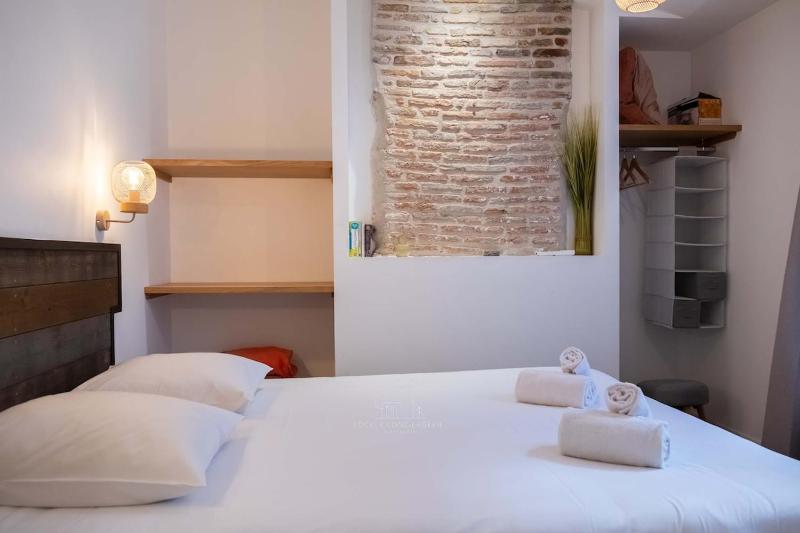 Grand appartement - coeur de ville - Vieux Port - image 3