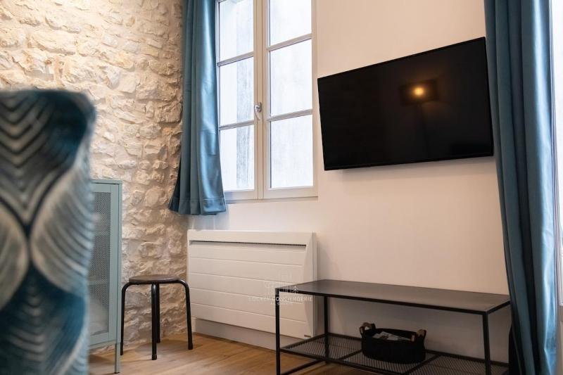 Appartement Climatisé avec terrasse-Pied du Port - image 20