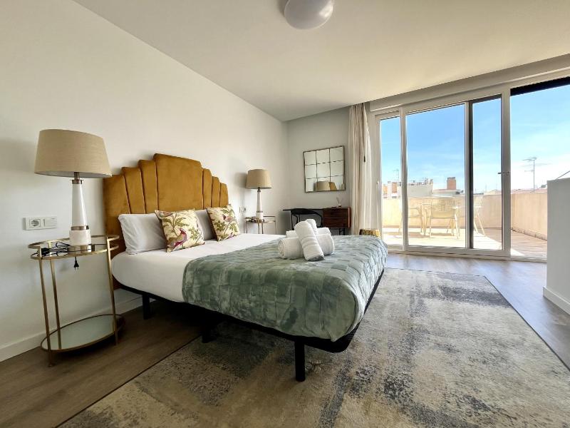 Premium Penthouse 3 0 Seasonal Rental - image 36