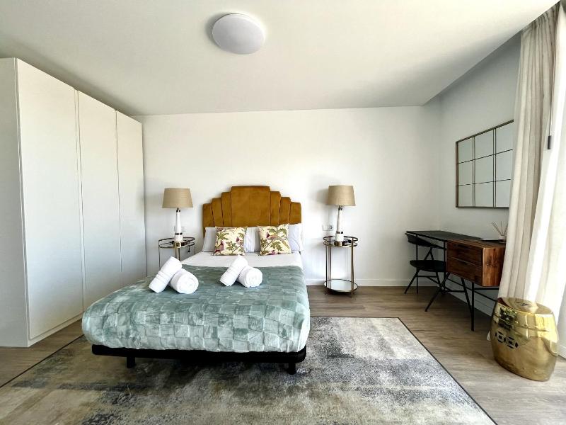 Premium Penthouse 3 0 Seasonal Rental - image 31