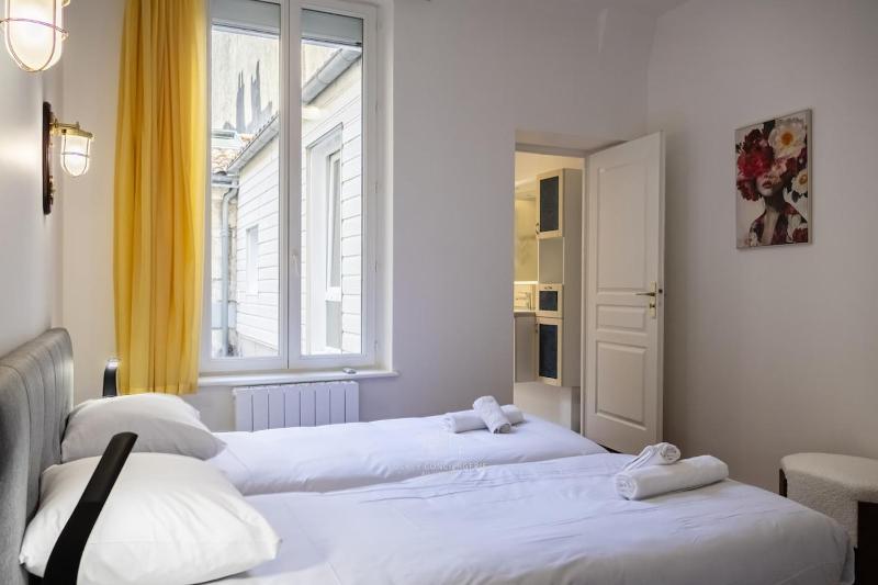 1ère loge Vieux-Port • Meublé tourisme 4* & clim - image 9