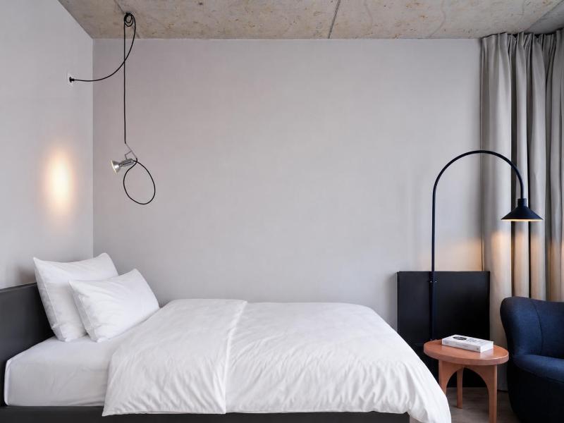 STAYERY Bremen Altstadt - alle Zimmer mit Klimaanlage - image 32