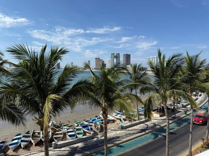 Vista al Mar en Paseo Claussen - image 16