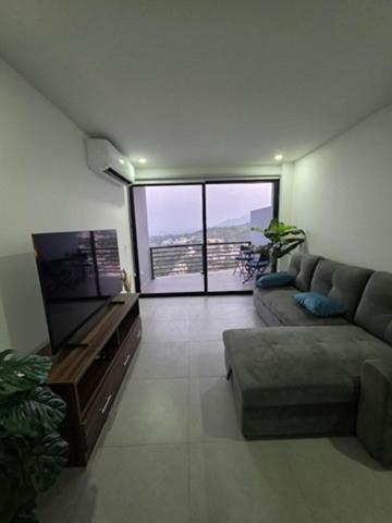 Apartamentos Lomas 500 con Vista a la Ciudad - image 3