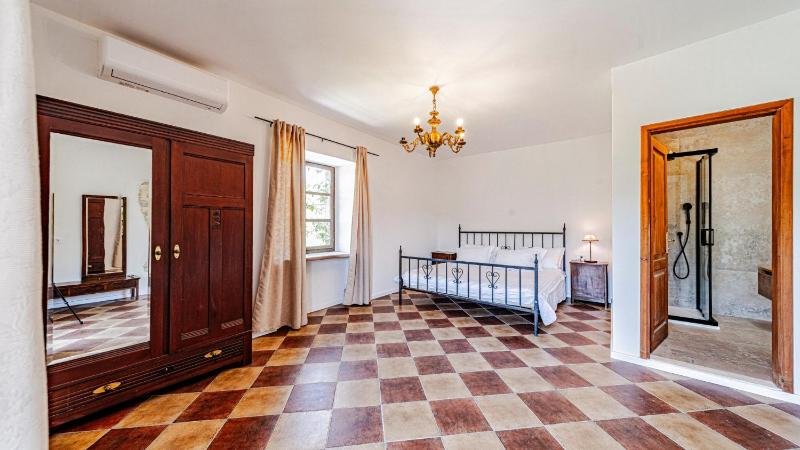 Villa Trojanovic by Villas Guide - image 33