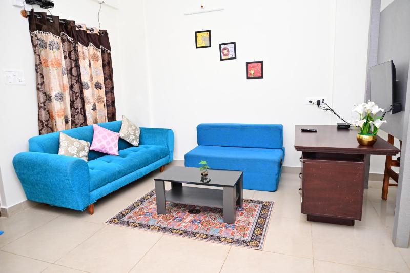 RR Service Apartment - image 12