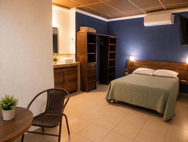 Hotel Miramar - La Paz - image 16