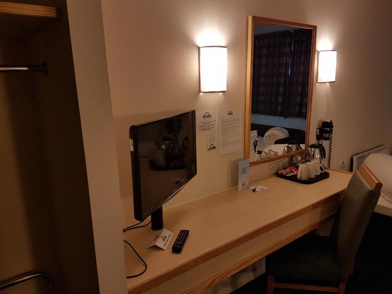 Triple Room (One Double & One Single) image 4