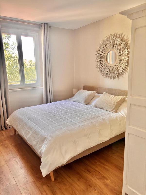 Maison de charme à Grimaud Terrasse clim et parking - image 19