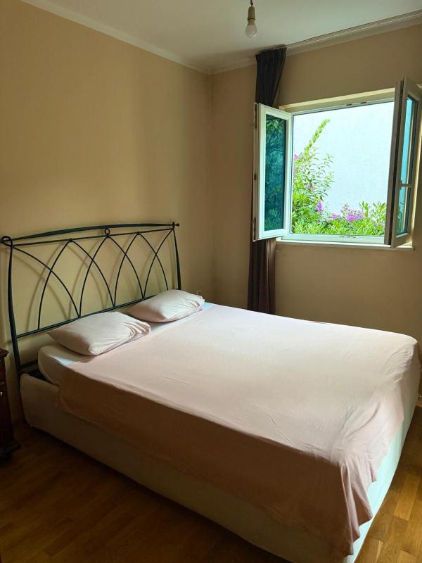 Riviera Budva Residence - image 9