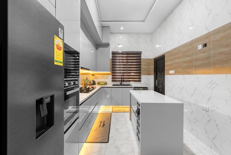3-Bedroom Terrace Duplex 24 7 Power Supply - image 2