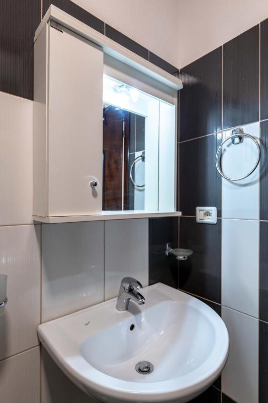 Star Sea View Apartment - image 5