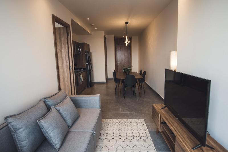 2906- Nice Apartment With Lux Amenities 1BR - image 9