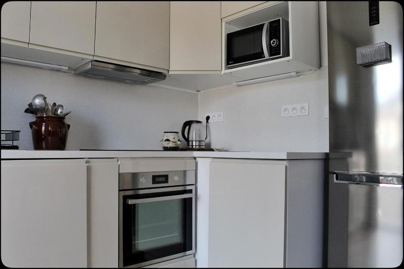 Spacious cocoon in Six-Fours-les-Plages - image 12