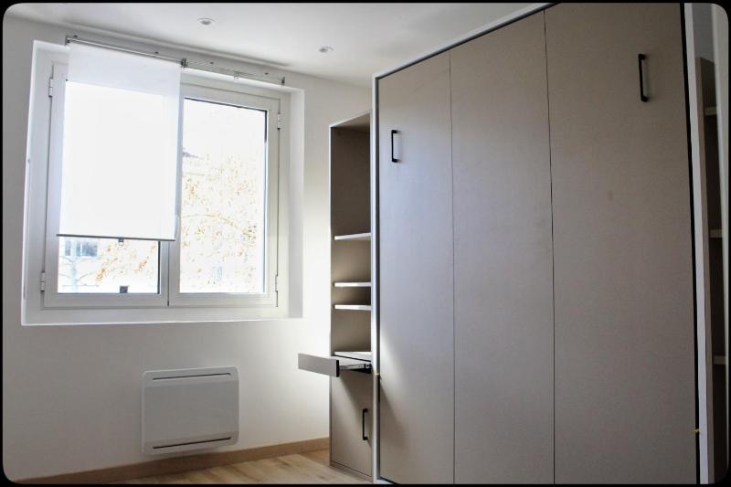 Spacious cocoon in Six-Fours-les-Plages - image 13