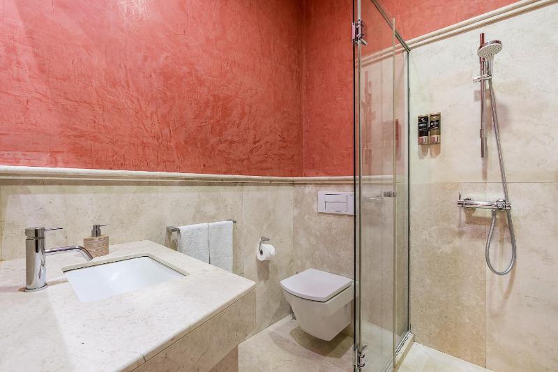BnS Dauro Suites - image 6