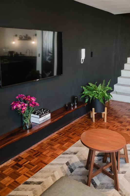 Modern 3BR Duplex in the Heart of Roma - image 25