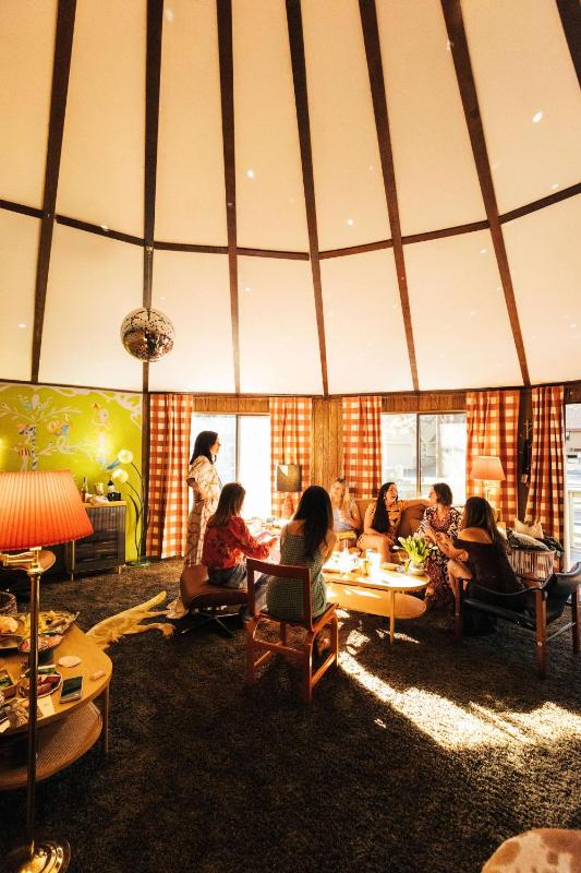 Carousel House - Retro 70's Home - SHARC - image 26