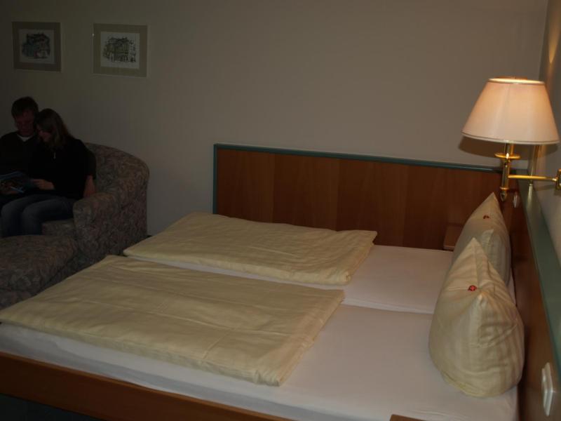 Apartment (2 Adults) with Balcony image 3