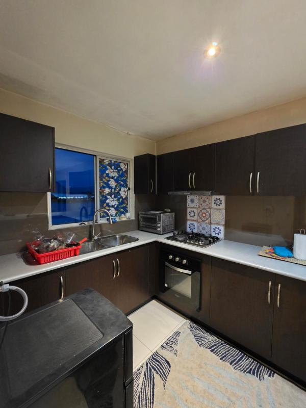 Lomani's Home - Airport Accommodation - image 6