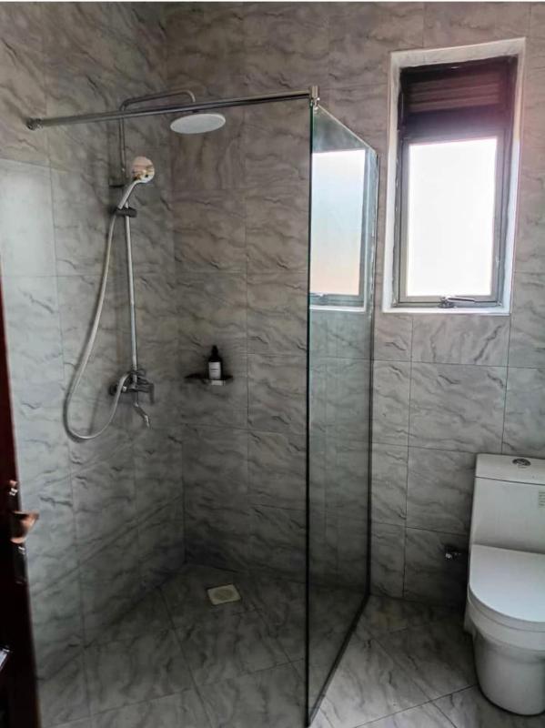 Urban Heaven Stylish Apartment in Muyenga Kampala - image 8