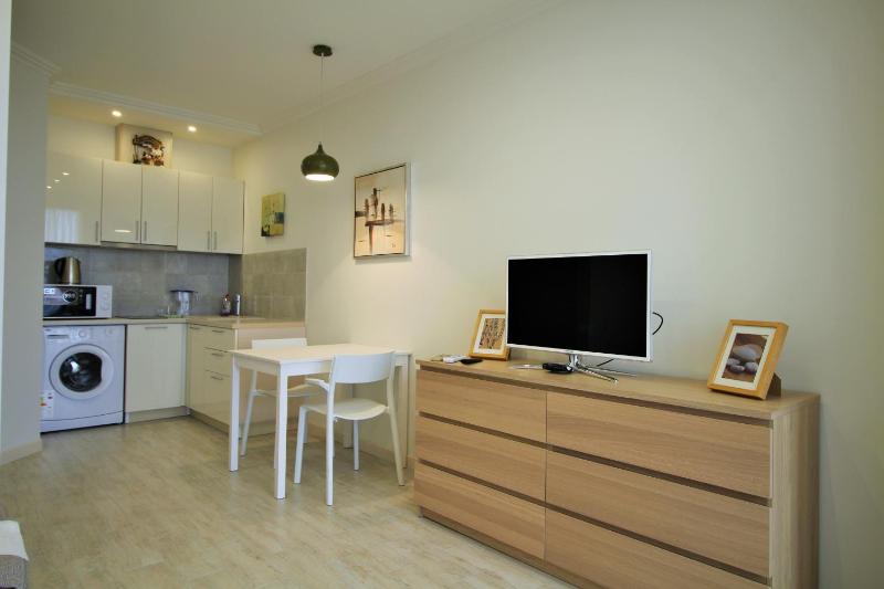 Apartment with Sea View image 2