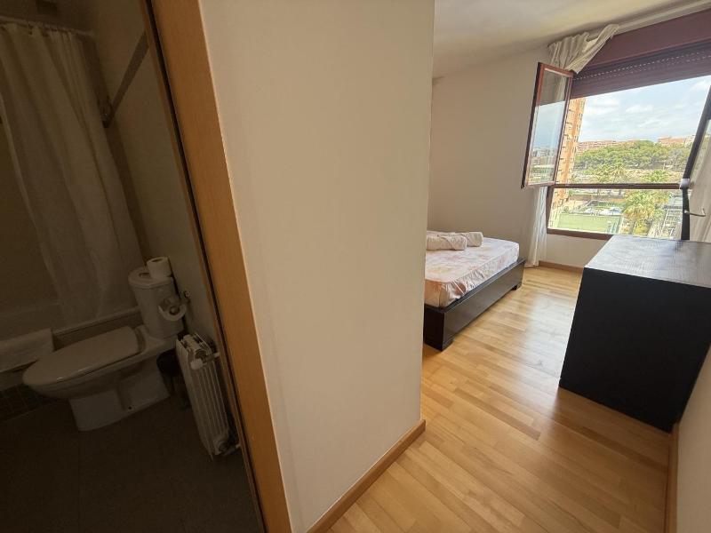 Apartamento con piscina gimnasio y parking en Alicante by Turihome - image 9