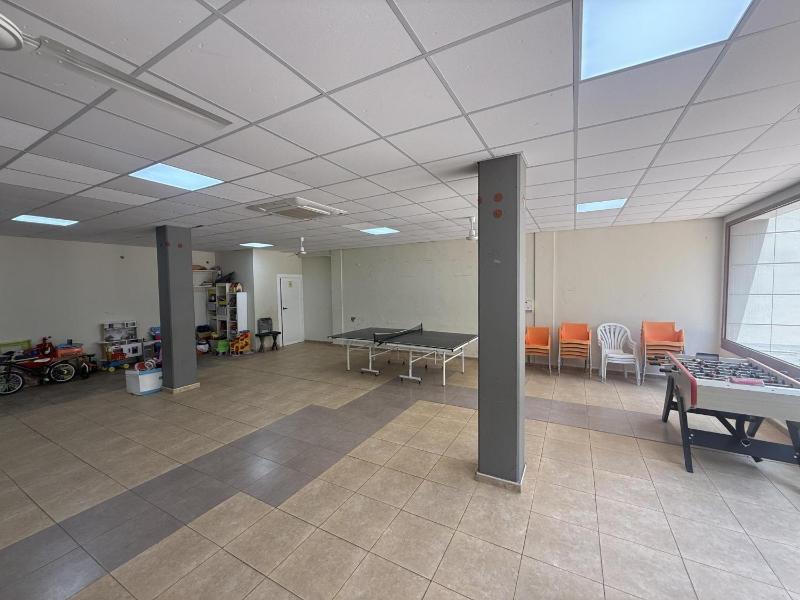 Apartamento con piscina gimnasio y parking en Alicante by Turihome - image 33