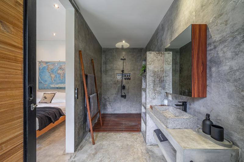 The Jungalow - 2BR Berawa Villa Near Beach Café del Mar & Padel - image 46