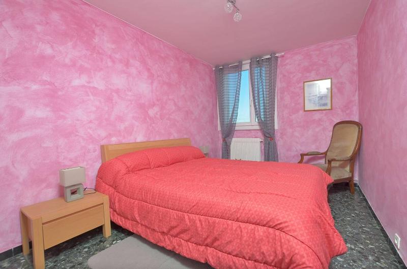 Mireille 4D - Appartement T3 Lumineux face Mer 4e Étage - 5 personnes 2 chambres Parking Privé - image 5
