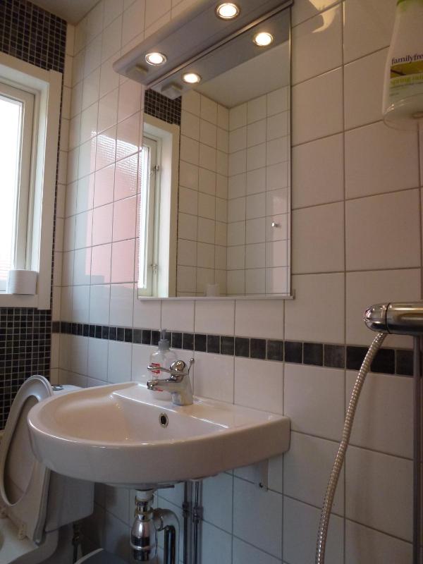 Triple Room with Private Bathroom image 2