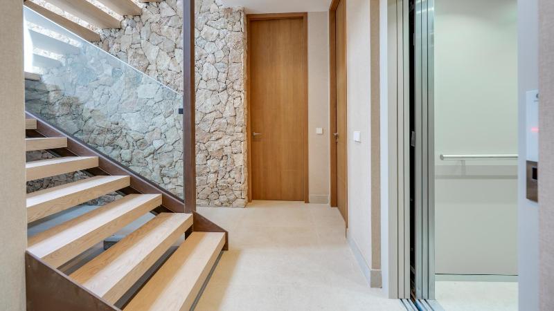 VACATION MARBELLA I Villa The Address Brand-New Villa Private Turquoise Pool 6BDR Prime Golf Valley Location Minutes from Puerto Banus Luxury Interiors Private GYM Lounge Bar - image 3