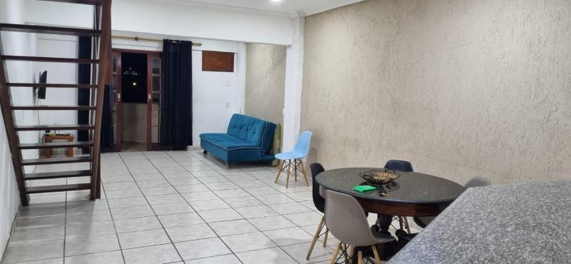 Apartamento com piscina - image 28