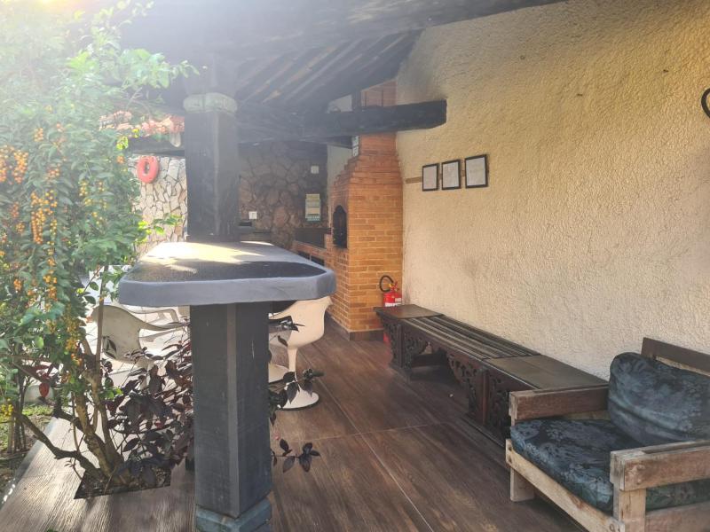 Apartamento com piscina - image 11