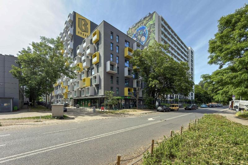 Modern Pet-Friendly Studio with Balcony by Noclegi Renters - image 16