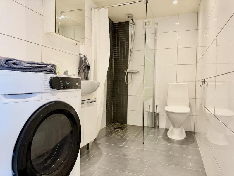 2 Bedroom Apartment With 4 Beds For Workers And Families - image 8