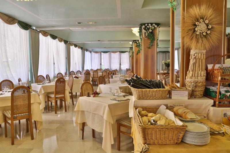 Hotel Bristol - image 39