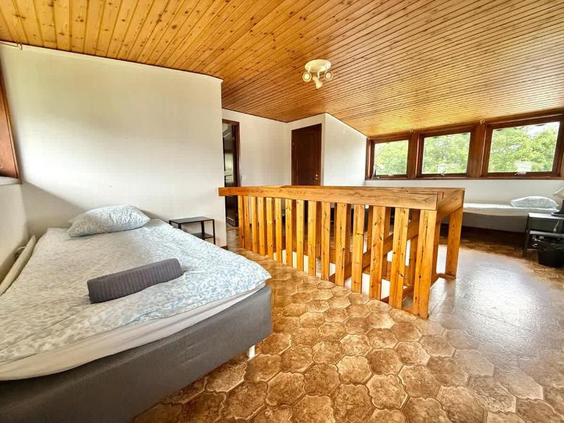 3 Bedroom Workers Villa Near For 6 People Near Volvo With Free Parking - image 14