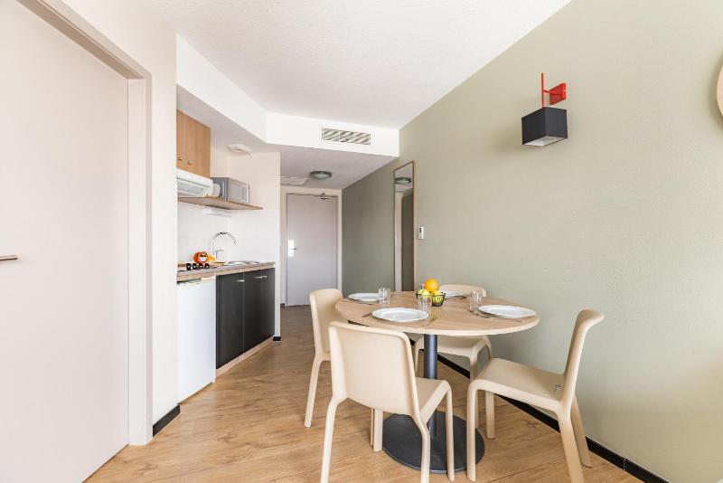 Appart'City Confort Mulhouse - image 2