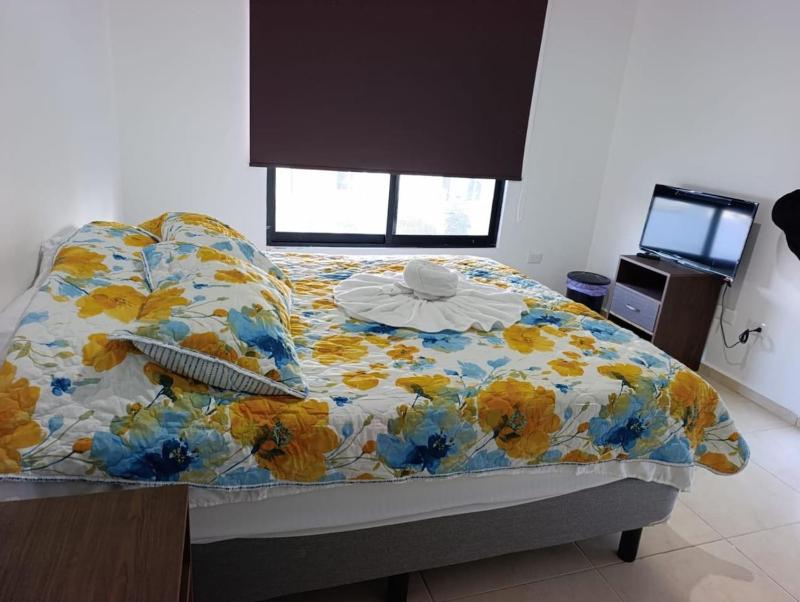 Beautiful house 2 bedroom wifi TV - image 1