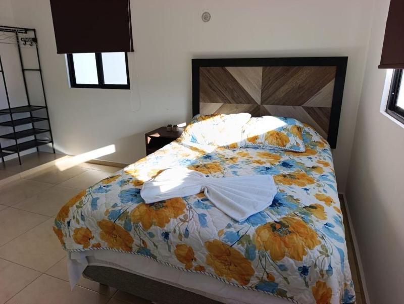 Beautiful house 2 bedroom wifi TV - image 14