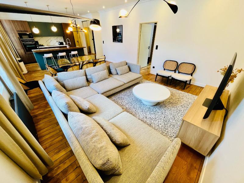 Le BIG duplex hypercentre 4 chambres spacieux - image 39
