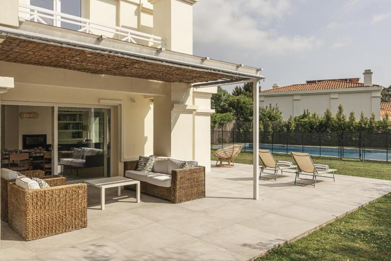 Golf Escape Villa by Cadenzalux - image 12