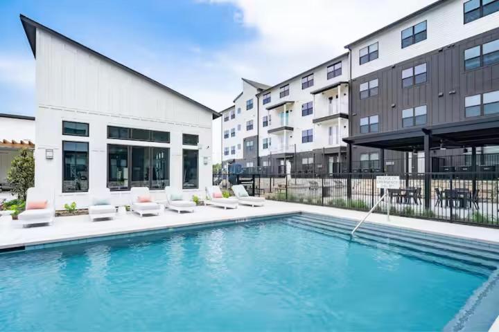 Luxury 1bedroom 1Bath Cozy Getaway - image 1