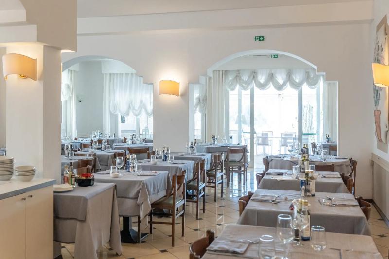 Hotel Sanremo - image 43