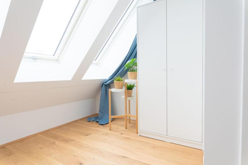 Deluxe Penthouse 2-floors with Private Terrace near Prater and Center - image 16
