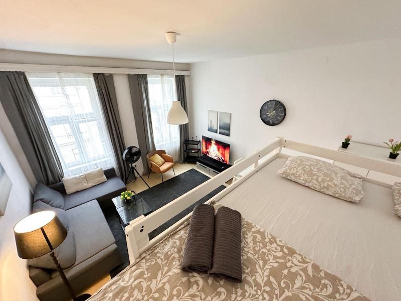Exceptional Beauty Studio near Hauptbahnhof - image 1