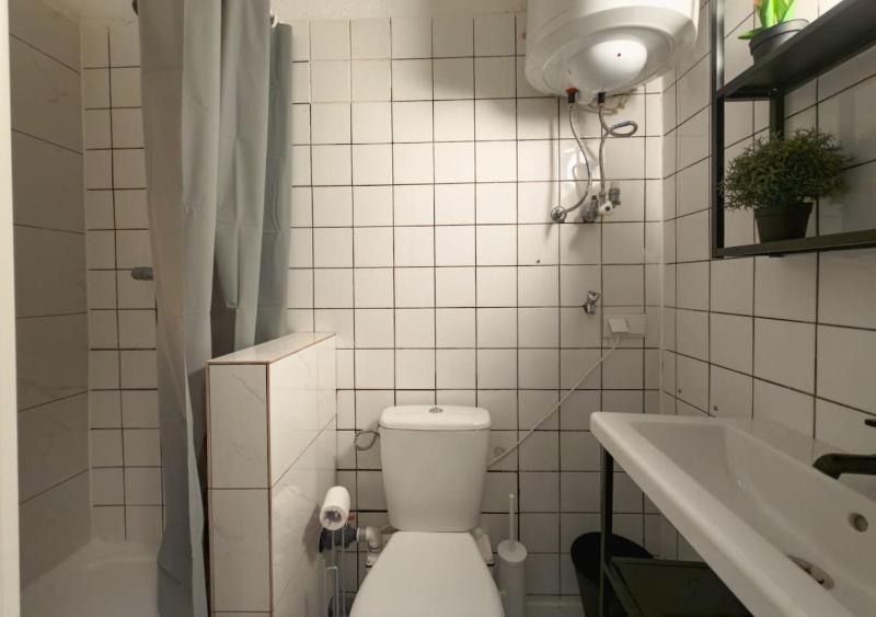 Stylish Flat near Wien Hauptbahnhof and Old City - image 11