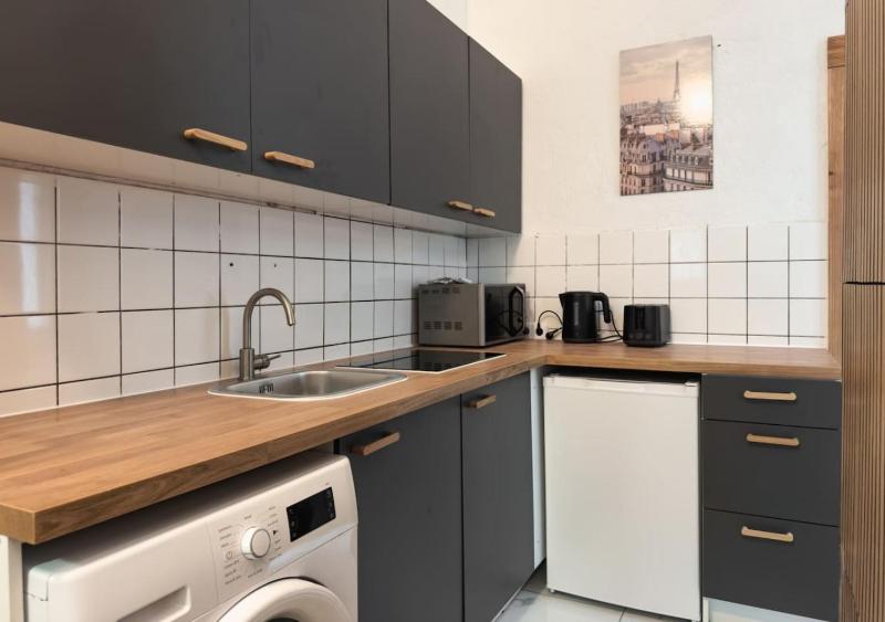 Stylish Flat near Wien Hauptbahnhof and Old City - image 6